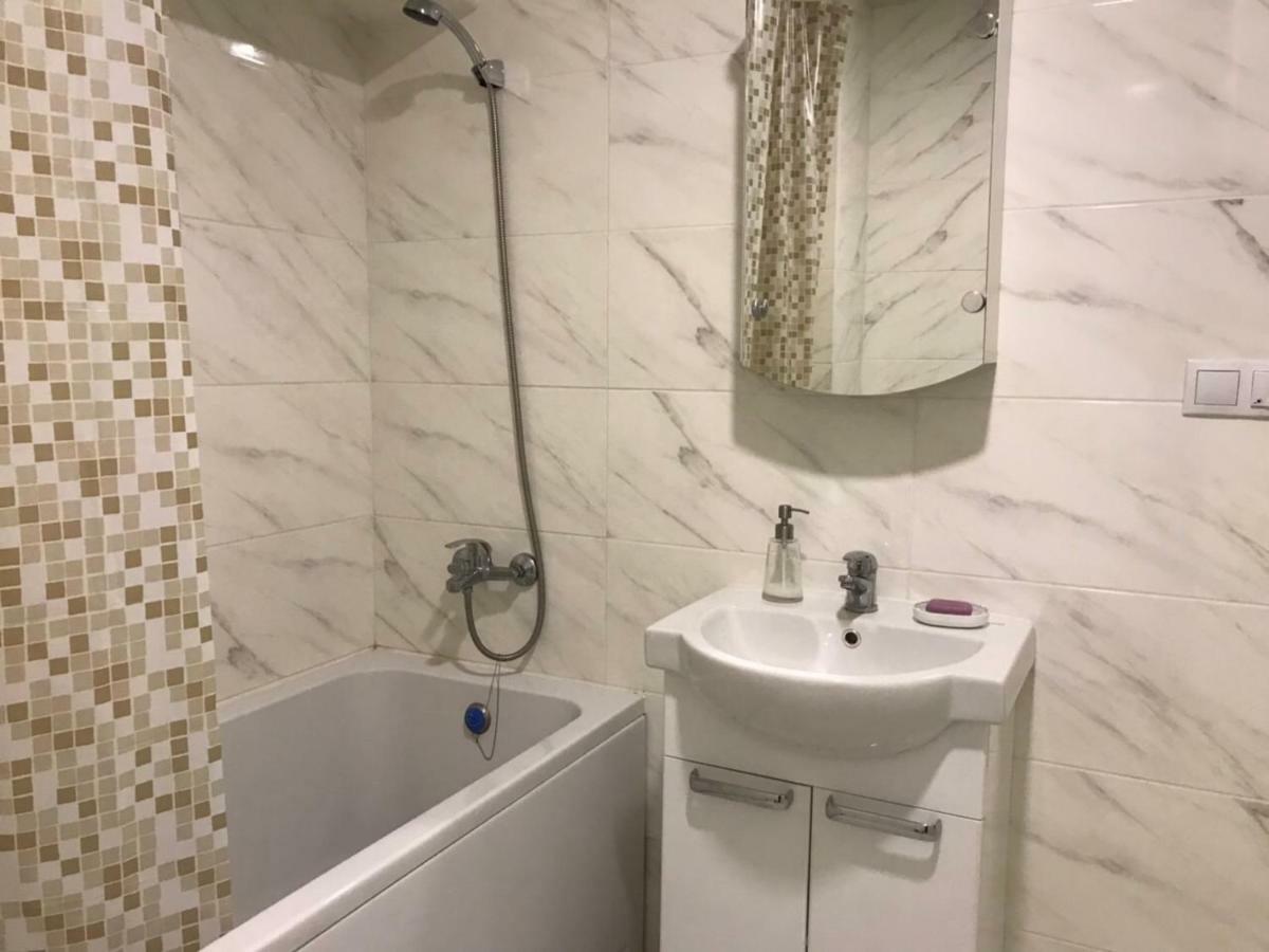 New Quiet Place In Kiev Екстериор снимка