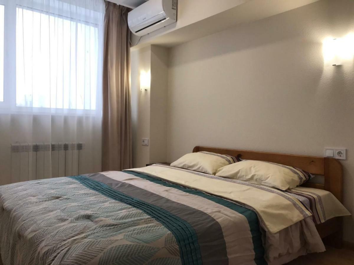 New Quiet Place In Kiev Екстериор снимка